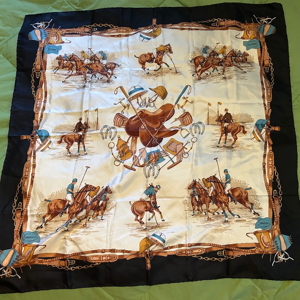 Stunning Vintage GUCCI Equestrian Scarf (great gift for horse lover/scarf lover) - Picture 16 of 16